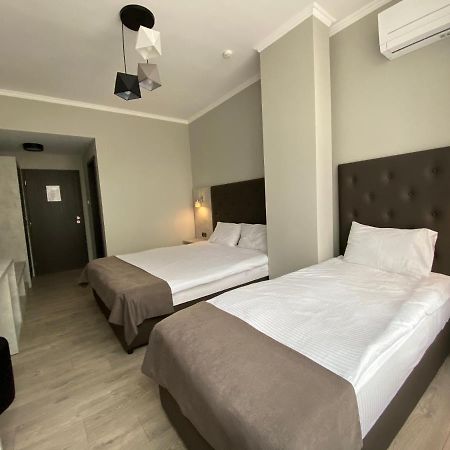 Comfort Guest Rooms Kazanlak Luaran gambar