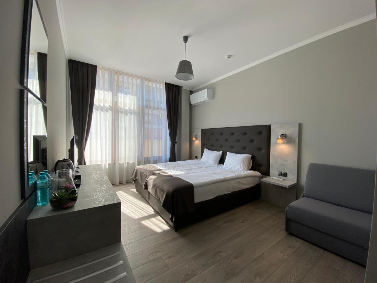 Comfort Guest Rooms Kazanlak Luaran gambar