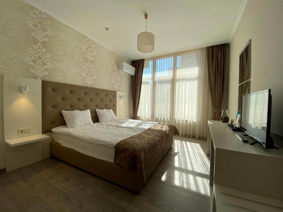 Comfort Guest Rooms Kazanlak Luaran gambar