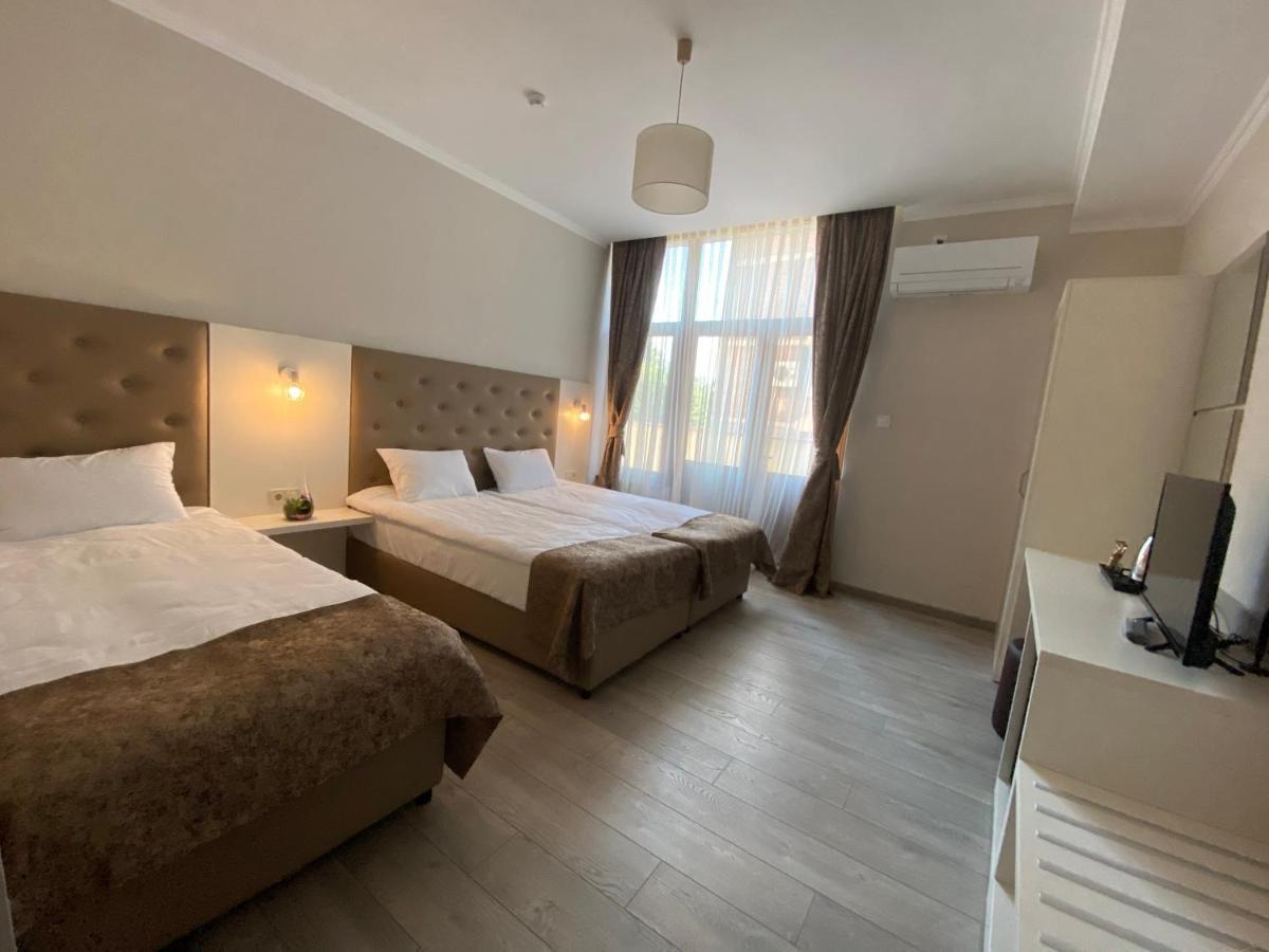 Comfort Guest Rooms Kazanlak Luaran gambar