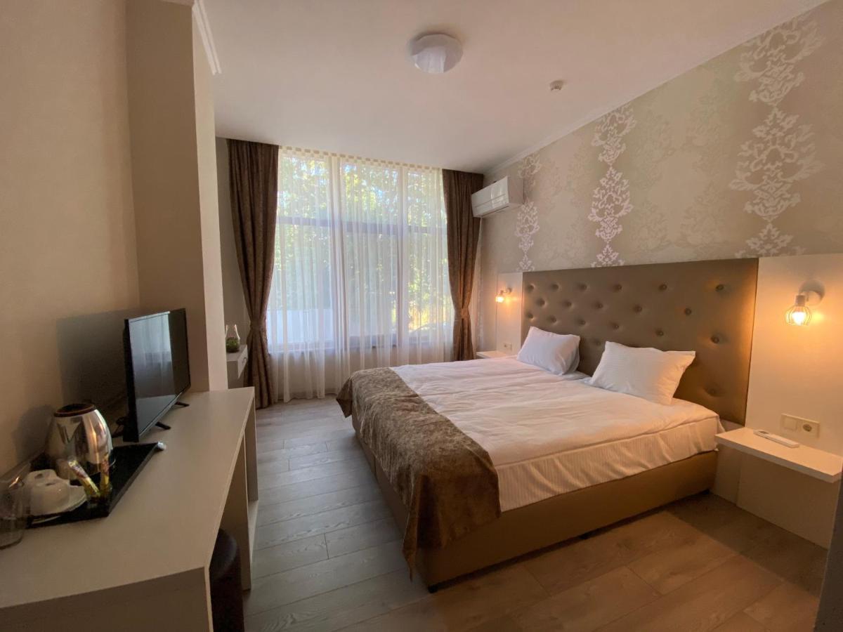 Comfort Guest Rooms Kazanlak Luaran gambar