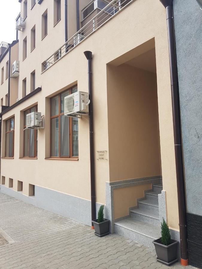 Comfort Guest Rooms Kazanlak Luaran gambar
