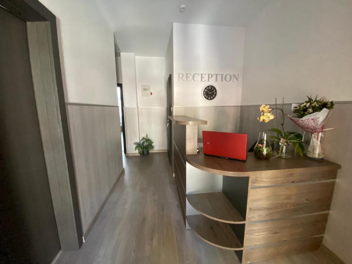 Comfort Guest Rooms Kazanlak Luaran gambar